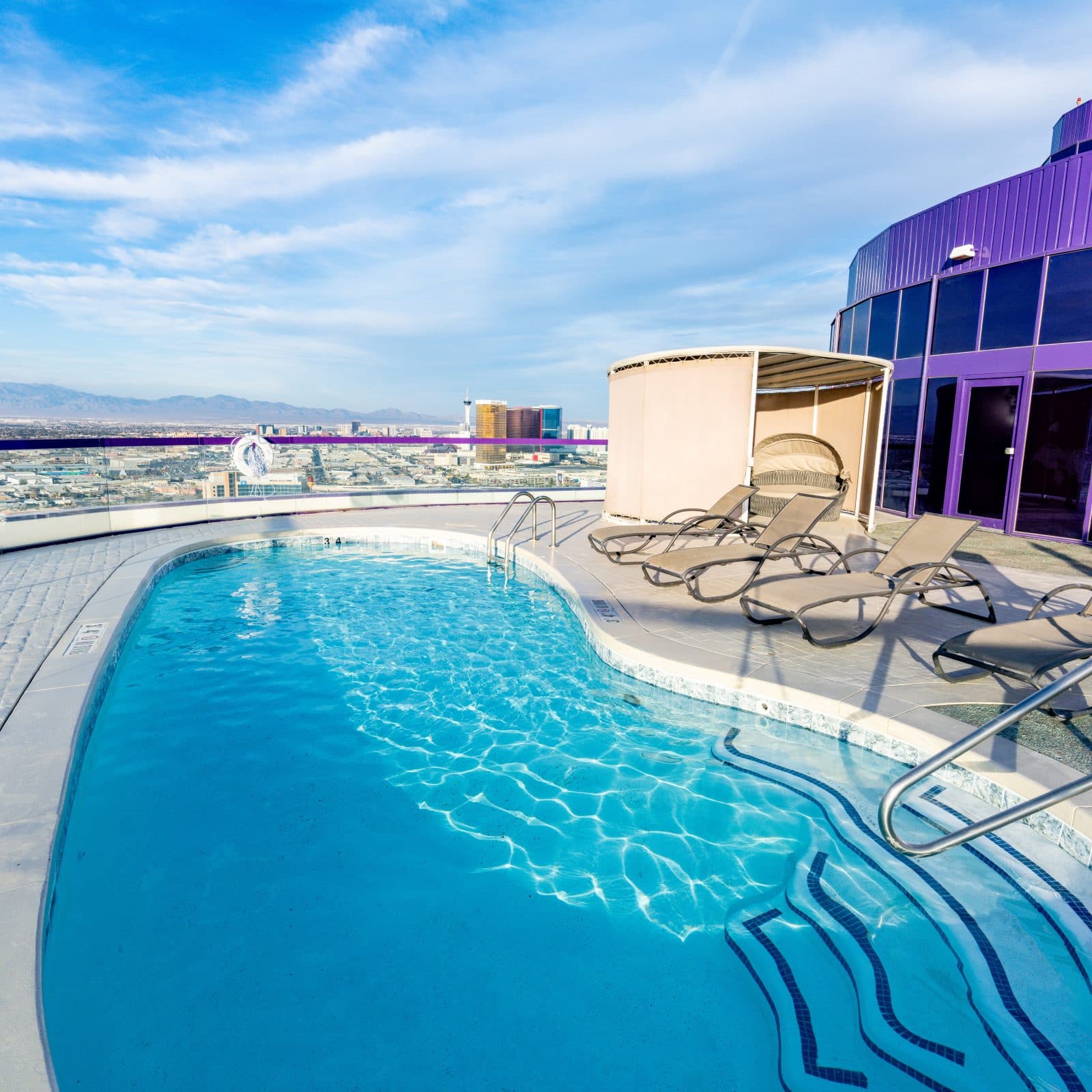 Private Pools for Presidential and Chairman Suites