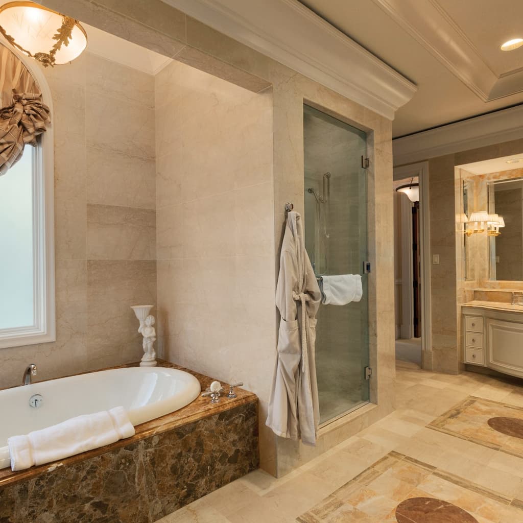 Palazzo Penthouse Suite Bathroom